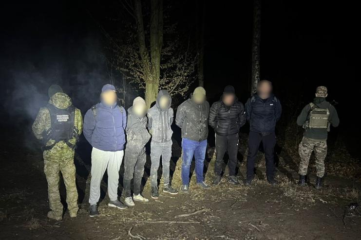 15-річний підліток переправляв ухилянтів за кордон